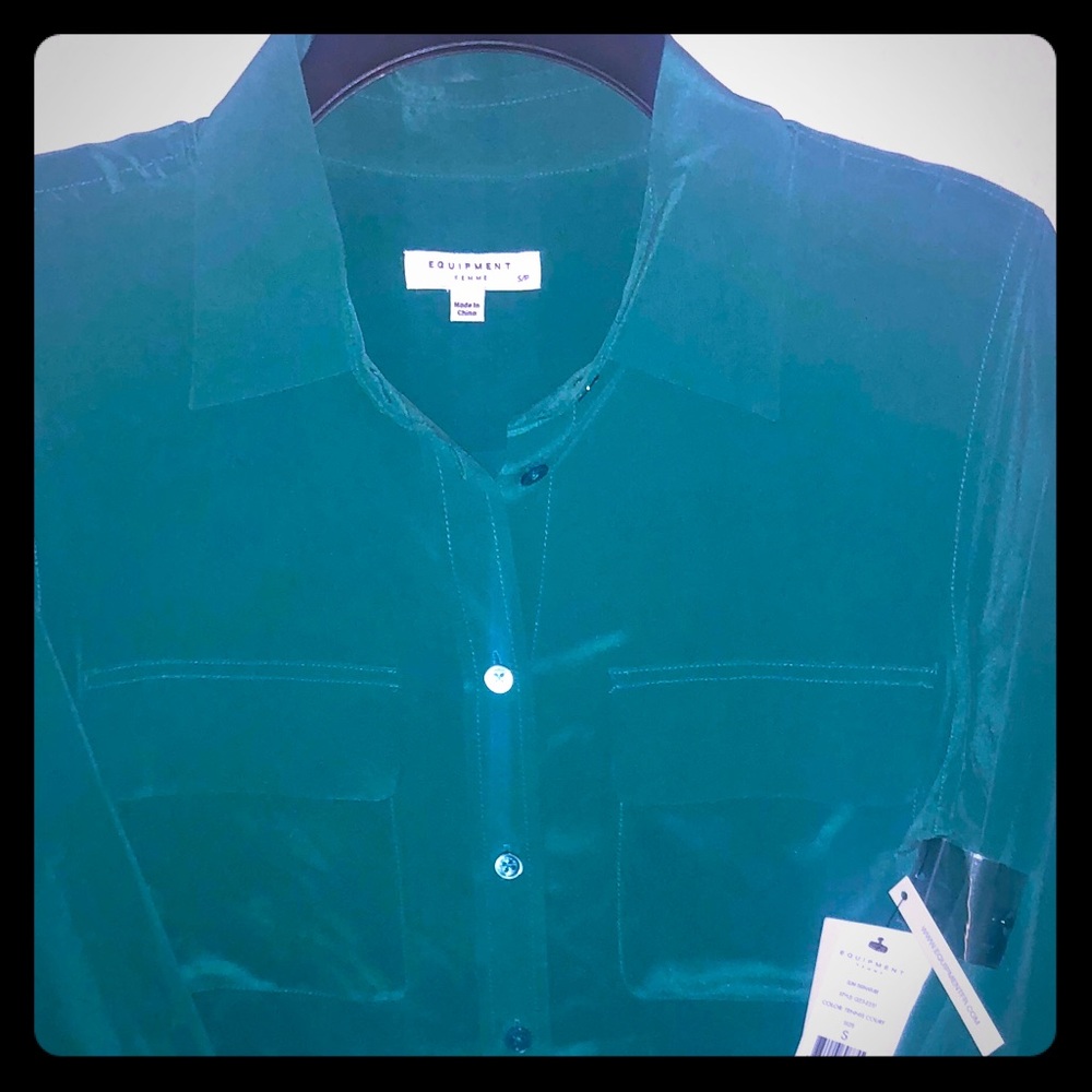 NWT EQUIPMENT WOMENS EMERALD GREEN SILK TOP SMALL